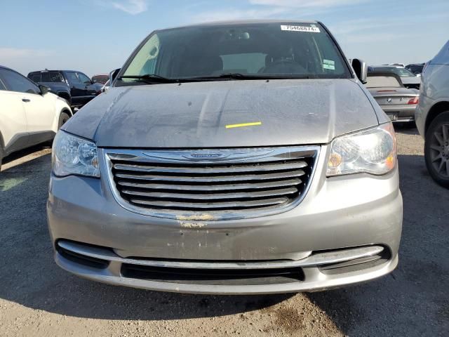 2015 Chrysler Town & Country LX