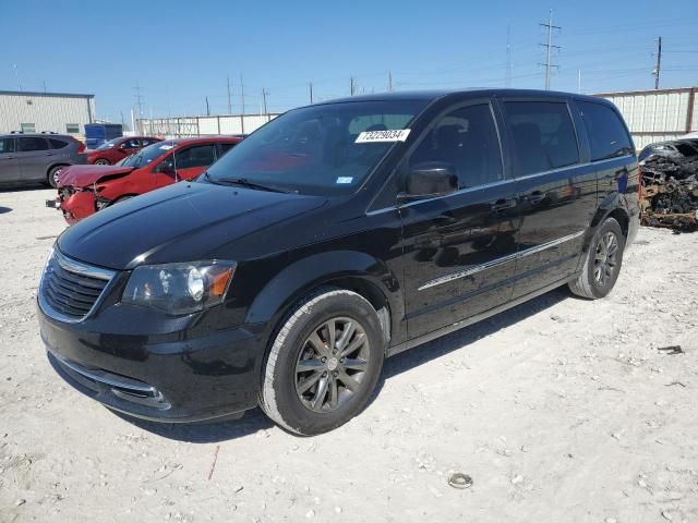 2015 Chrysler Town & Country S