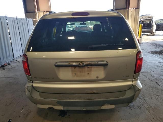 2007 Chrysler Town & Country LX