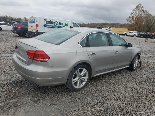 2013 Volkswagen Passat SEL