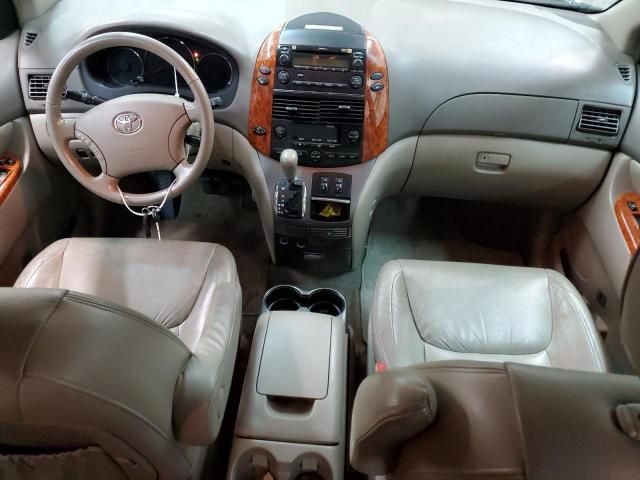 2007 Toyota Sienna XLE