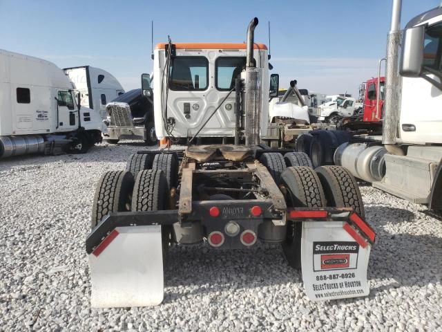 2010 Freightliner Cascadia 125