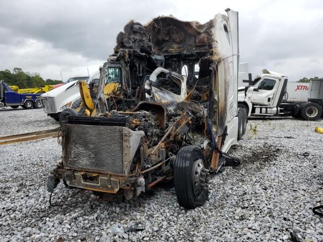 2019 Freightliner Cascadia 126