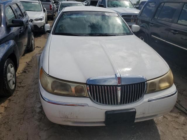 1998 Lincoln Town Car Signature