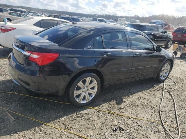 2013 Chrysler 200 Touring