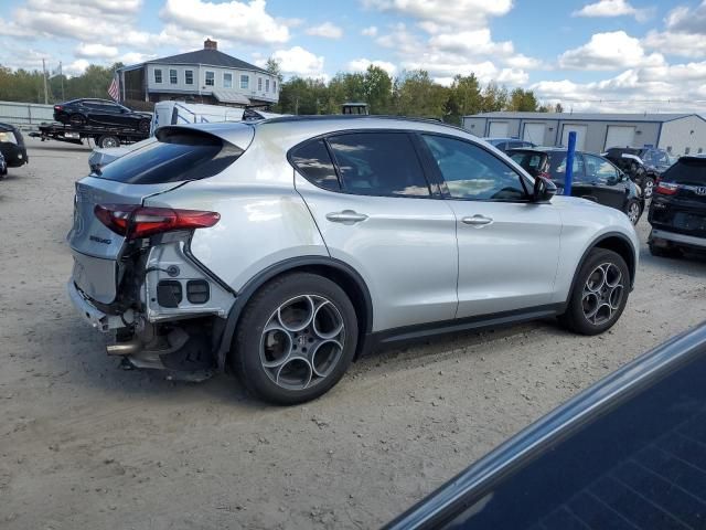 2021 Alfa Romeo Stelvio Sport