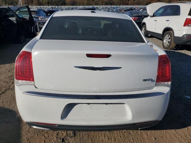 2017 Chrysler 300C Platinum