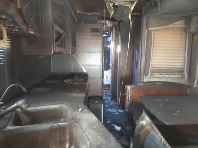 2004 Workhorse Custom Chassis Motorhome Chassis W22