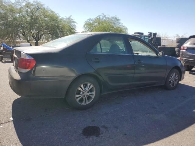 2005 Toyota Camry LE