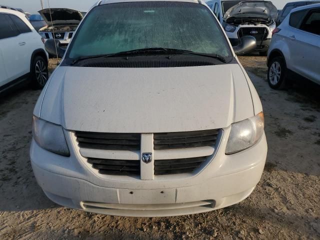 2005 Dodge Grand Caravan SE