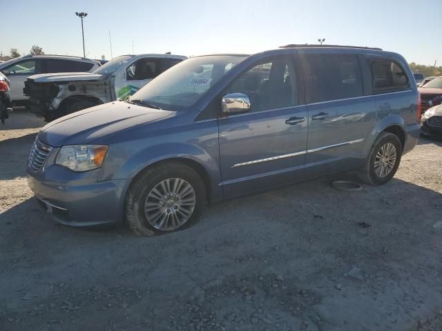 2011 Chrysler Town & Country Touring L