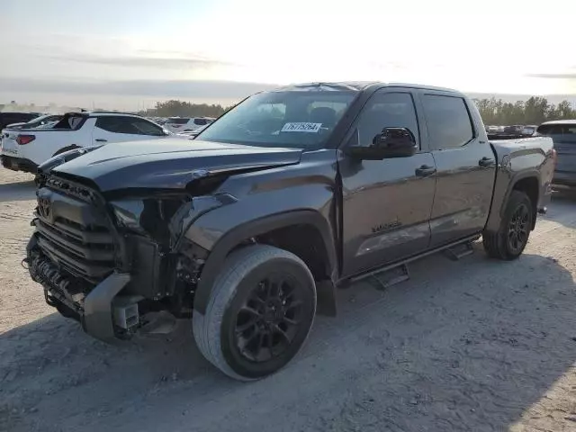 2024 Toyota Tundra Crewmax SR