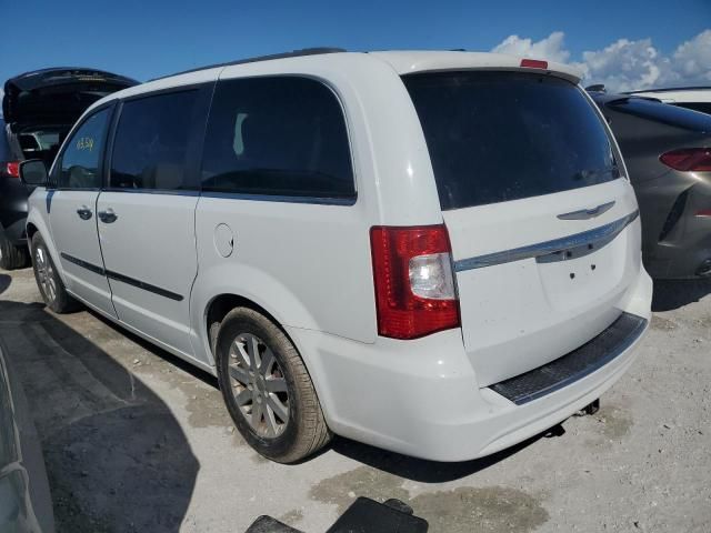 2016 Chrysler Town & Country Touring