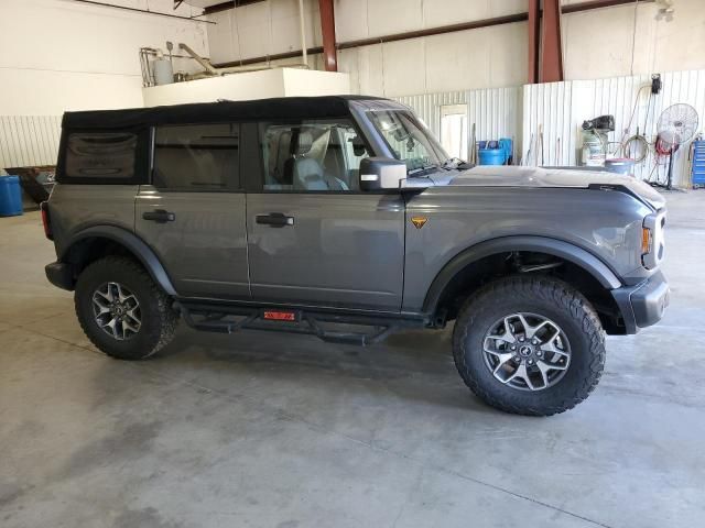 2023 Ford Bronco Base