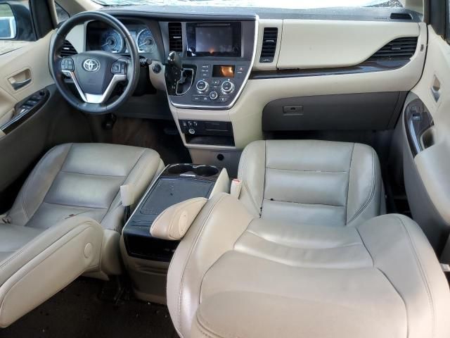 2015 Toyota Sienna XLE