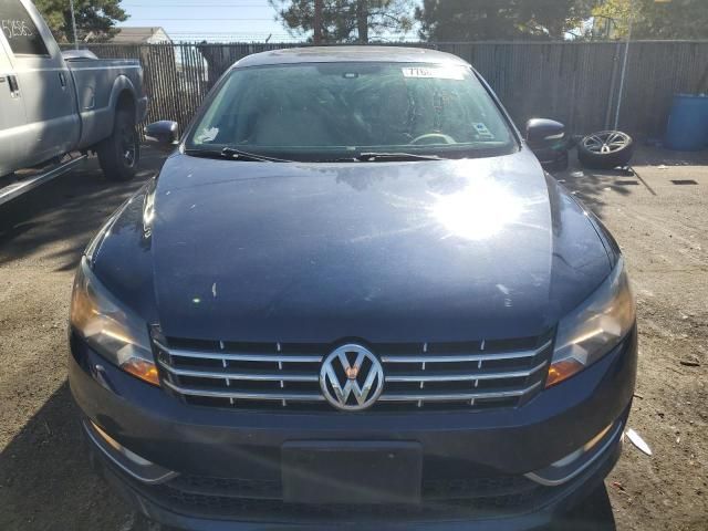 2014 Volkswagen Passat SE