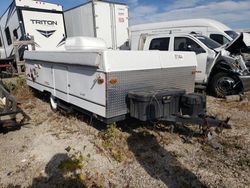 Salvage trucks for sale at Fort Wayne, IN auction: 2003 Coleman Fleetwood