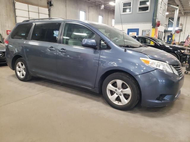 2014 Toyota Sienna LE