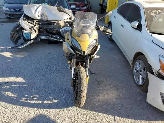 2020 BMW F 900 XR