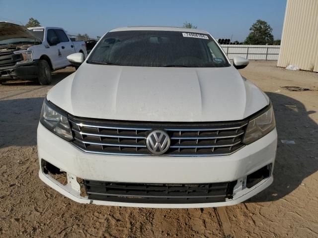 2016 Volkswagen Passat SE