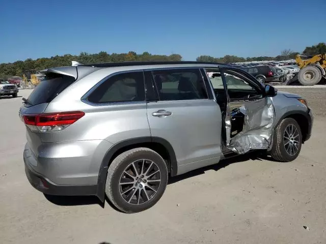 2018 Toyota Highlander SE