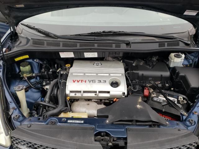 2004 Toyota Sienna CE