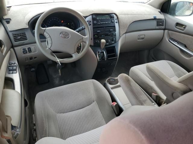 2006 Toyota Sienna CE