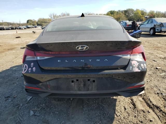 2021 Hyundai Elantra SE