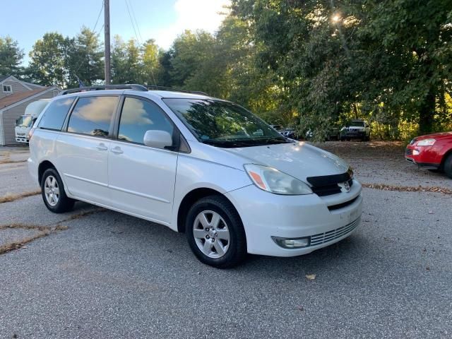 2005 Toyota Sienna XLE