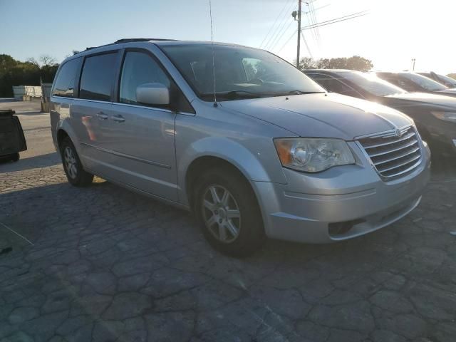 2010 Chrysler Town & Country Touring