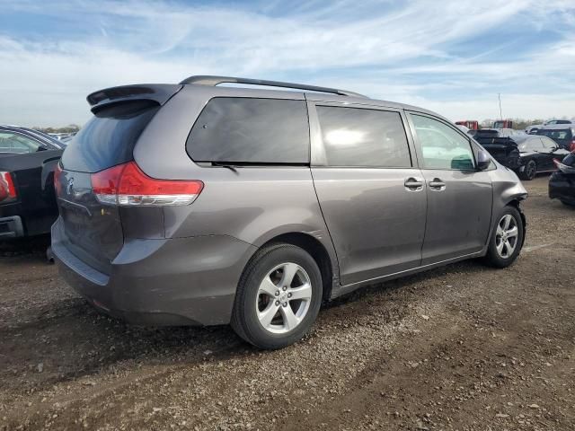 2011 Toyota Sienna LE