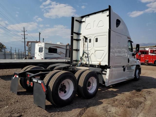 2017 Freightliner Cascadia 125