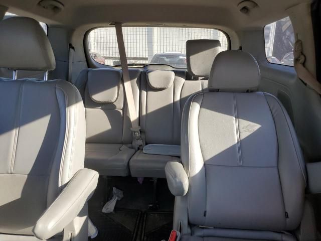 2015 KIA Sedona LX