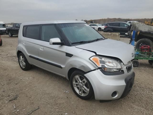 2010 KIA Soul +