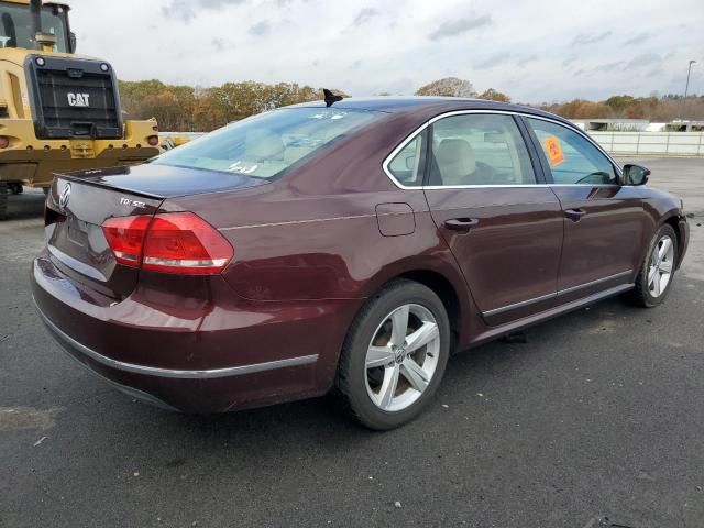 2013 Volkswagen Passat SEL