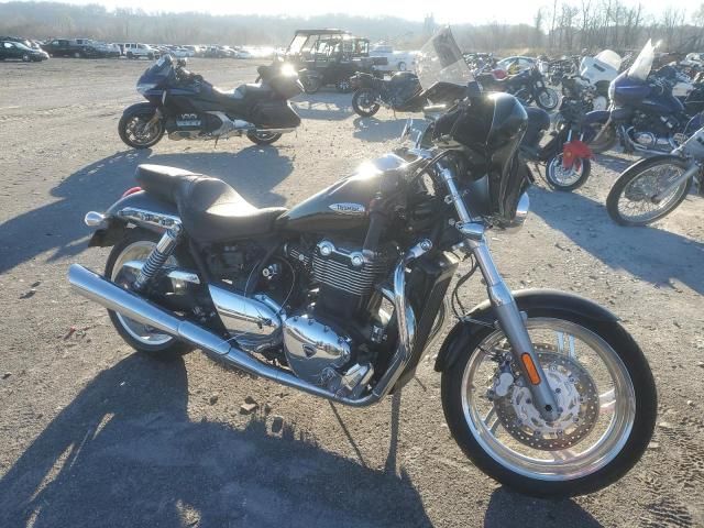 2010 Triumph Thunderbird