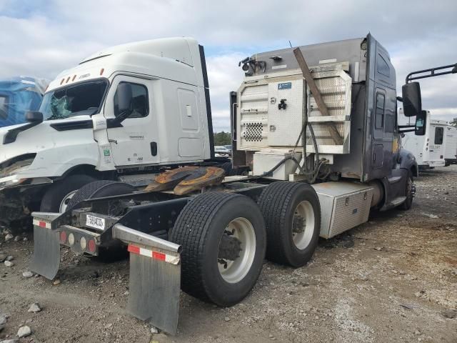 2018 Kenworth Construction T680