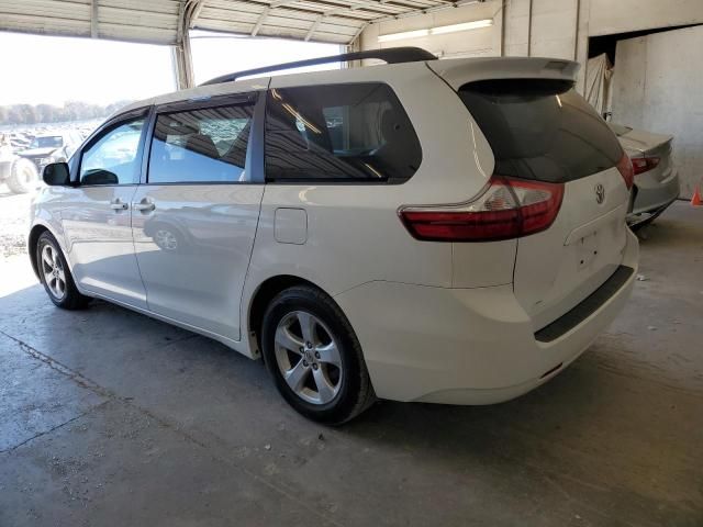 2015 Toyota Sienna LE