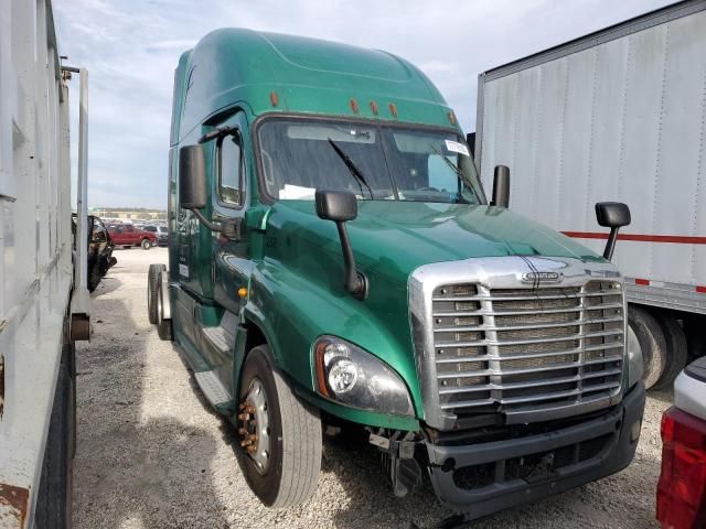 2015 Freightliner Cascadia 125