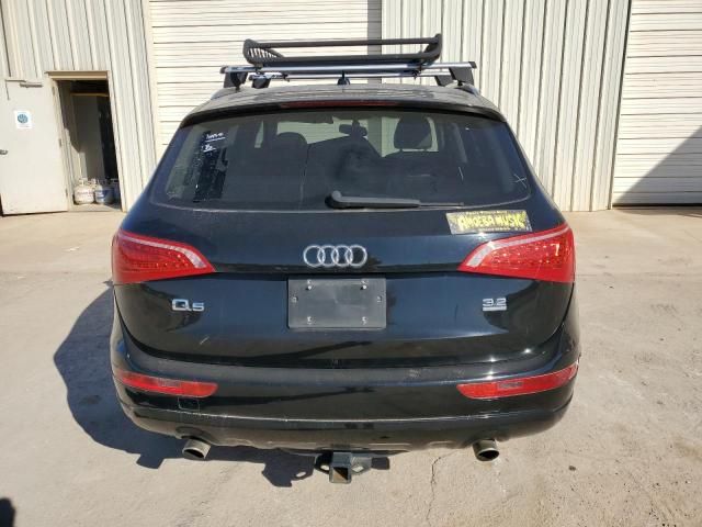 2010 Audi Q5 Premium Plus