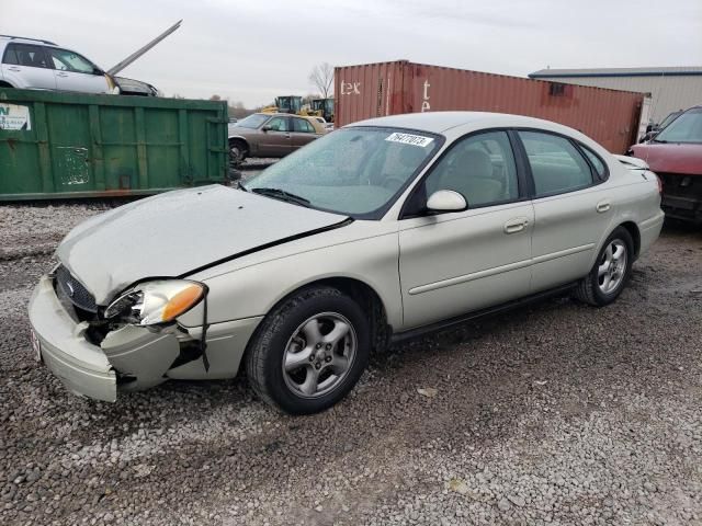 2004 Ford Taurus SE