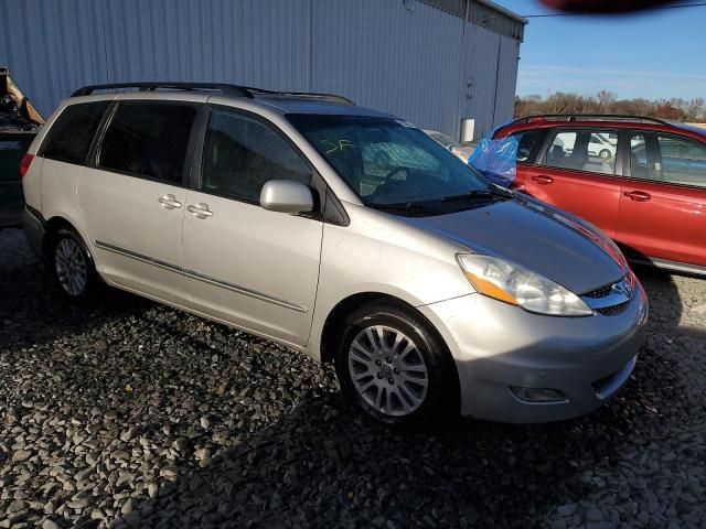 2009 Toyota Sienna XLE