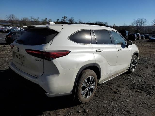 2020 Toyota Highlander Hybrid XLE