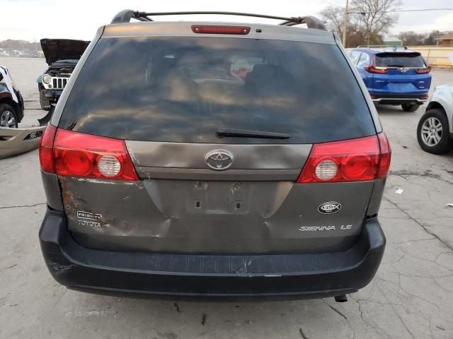 2004 Toyota Sienna CE