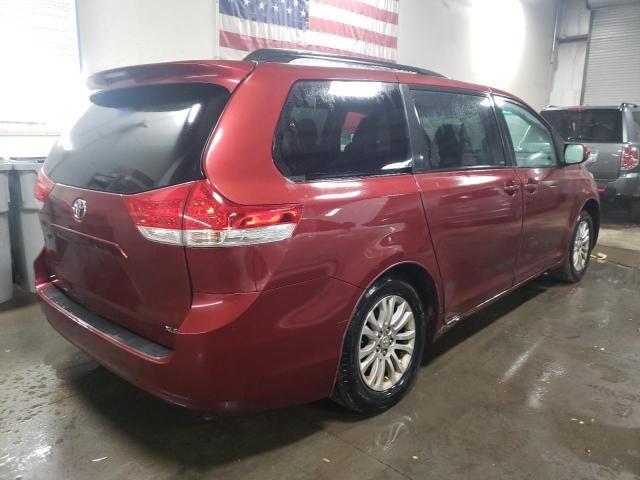 2011 Toyota Sienna XLE