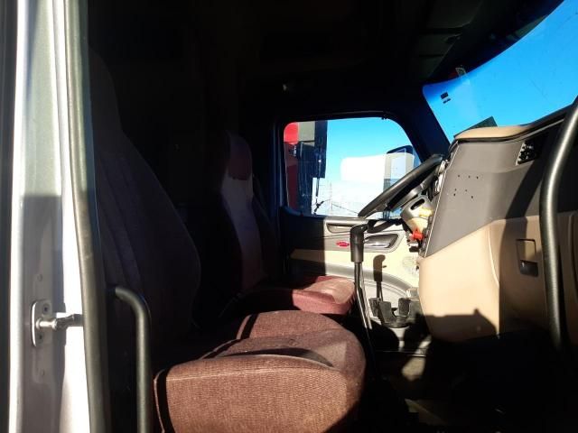 2015 Peterbilt 579