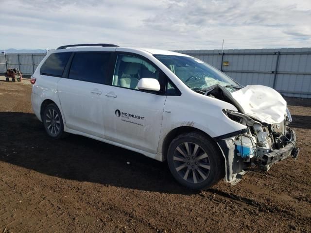 2019 Toyota Sienna LE