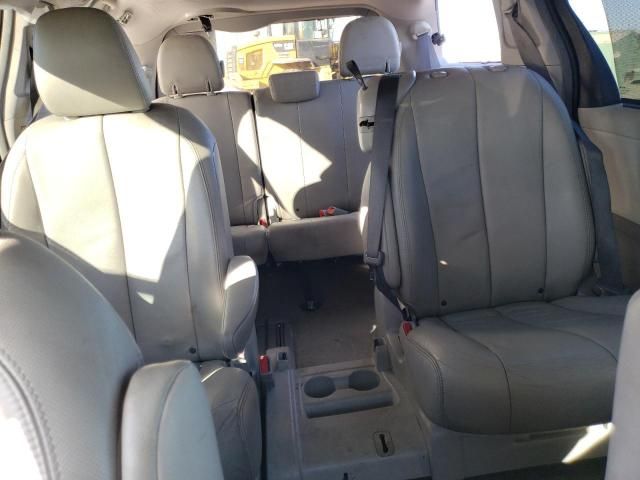 2013 Toyota Sienna XLE