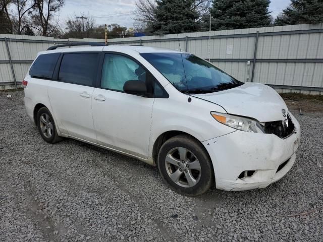 2012 Toyota Sienna LE