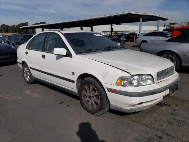 2000 Volvo S40